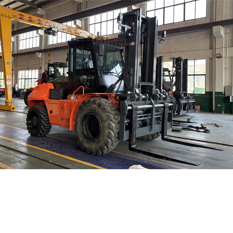 SOCMA 10 Ton Rough Terrain Forklift