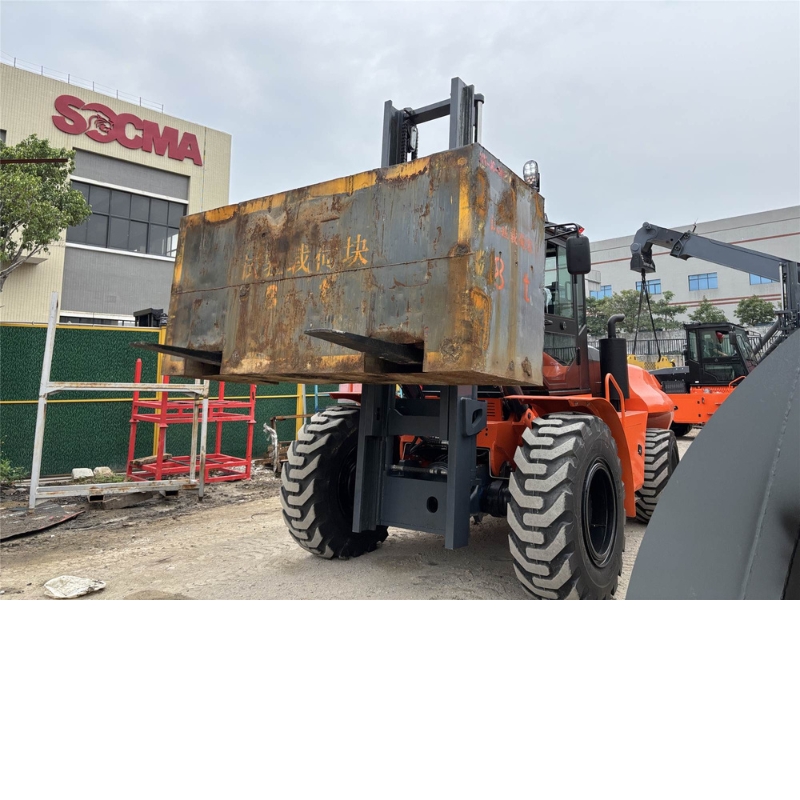 SOCMA 10 Ton Rough Terrain Forklift